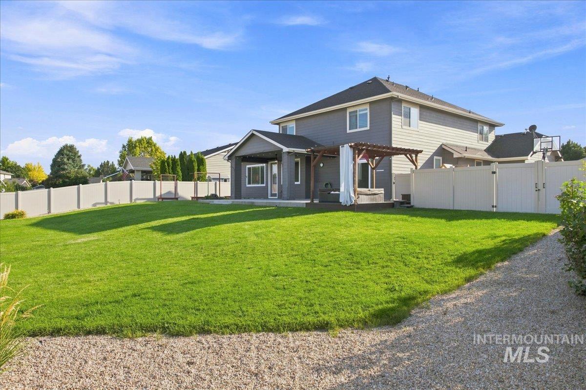 12562 S Carriage Hill Way, Nampa, Idaho 83686, 5 Bedrooms, 3.5 Bathrooms, Residential For Sale, Price $710,000, 98998146