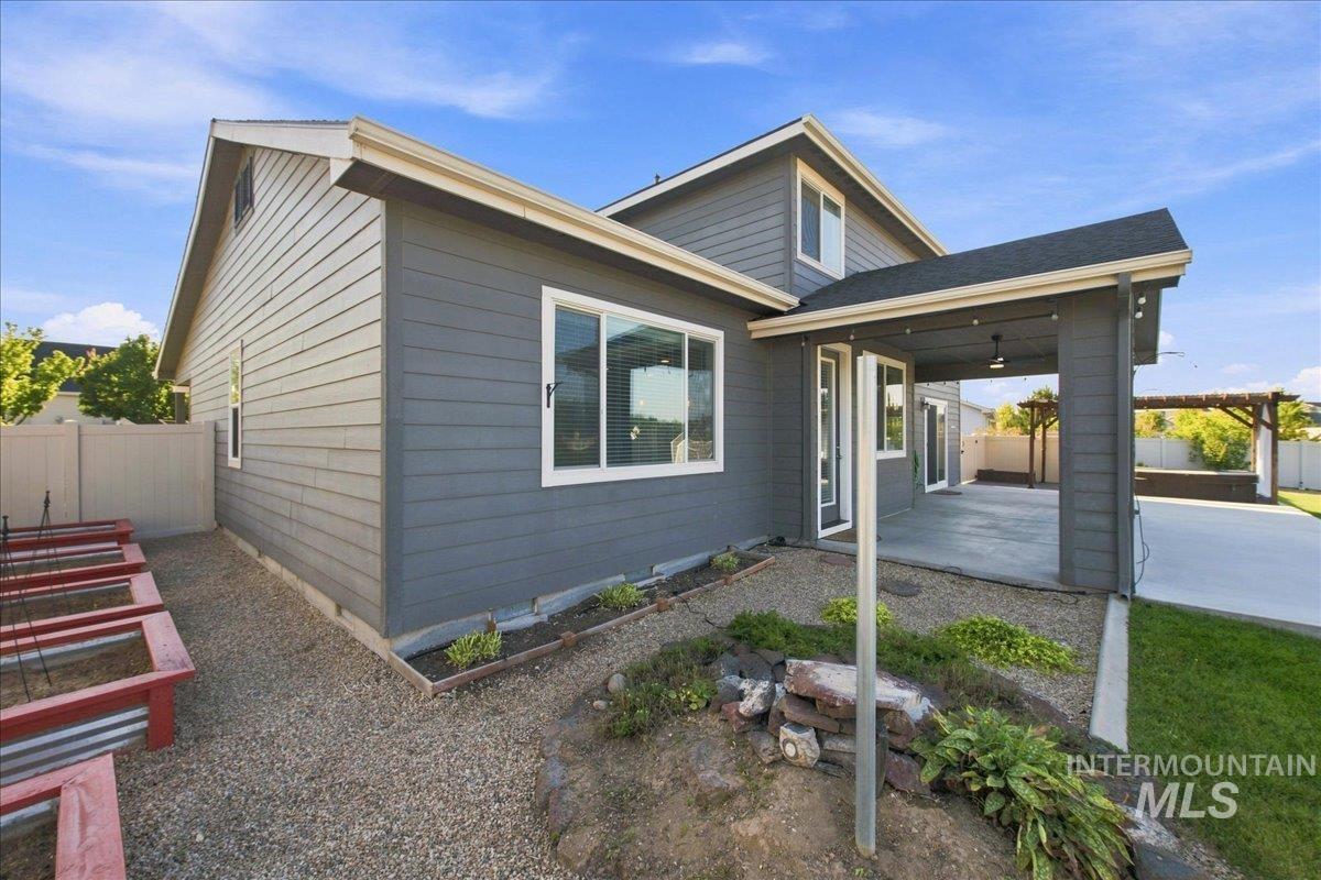 12562 S Carriage Hill Way, Nampa, Idaho 83686, 5 Bedrooms, 3.5 Bathrooms, Residential For Sale, Price $710,000, 98998146