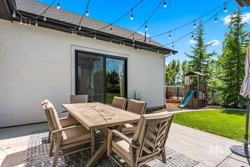 6401 W Biathlon, Eagle, Idaho 83616, 4 Bedrooms, 3 Bathrooms, Residential For Sale, Price $1,239,900, 98998147