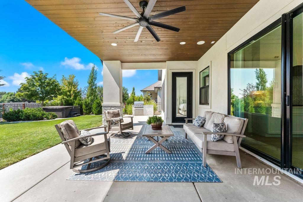 6401 W Biathlon, Eagle, Idaho 83616, 4 Bedrooms, 3 Bathrooms, Residential For Sale, Price $1,239,900, 98998147