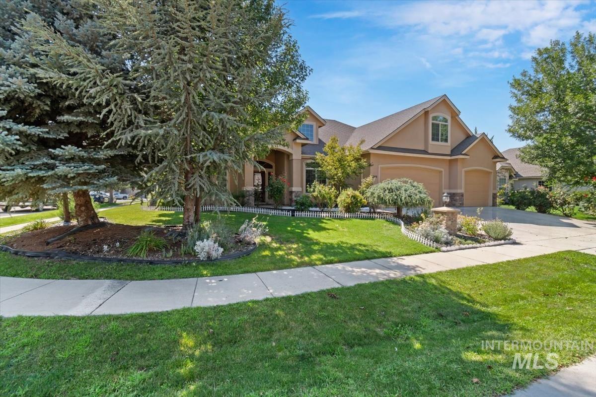 3889 S Lamone Way, Meridian, Idaho 83642, 3 Bedrooms, 3 Bathrooms, Residential For Sale, Price $699,900,MLS 98998148