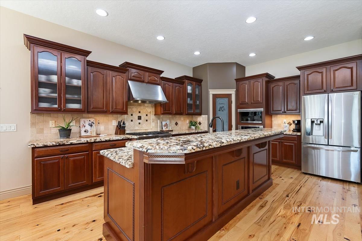 3889 S Lamone Way, Meridian, Idaho 83642, 3 Bedrooms, 3 Bathrooms, Residential For Sale, Price $699,900,MLS 98998148