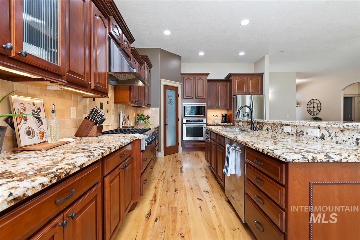 3889 S Lamone Way, Meridian, Idaho 83642, 3 Bedrooms, 3 Bathrooms, Residential For Sale, Price $699,900,MLS 98998148