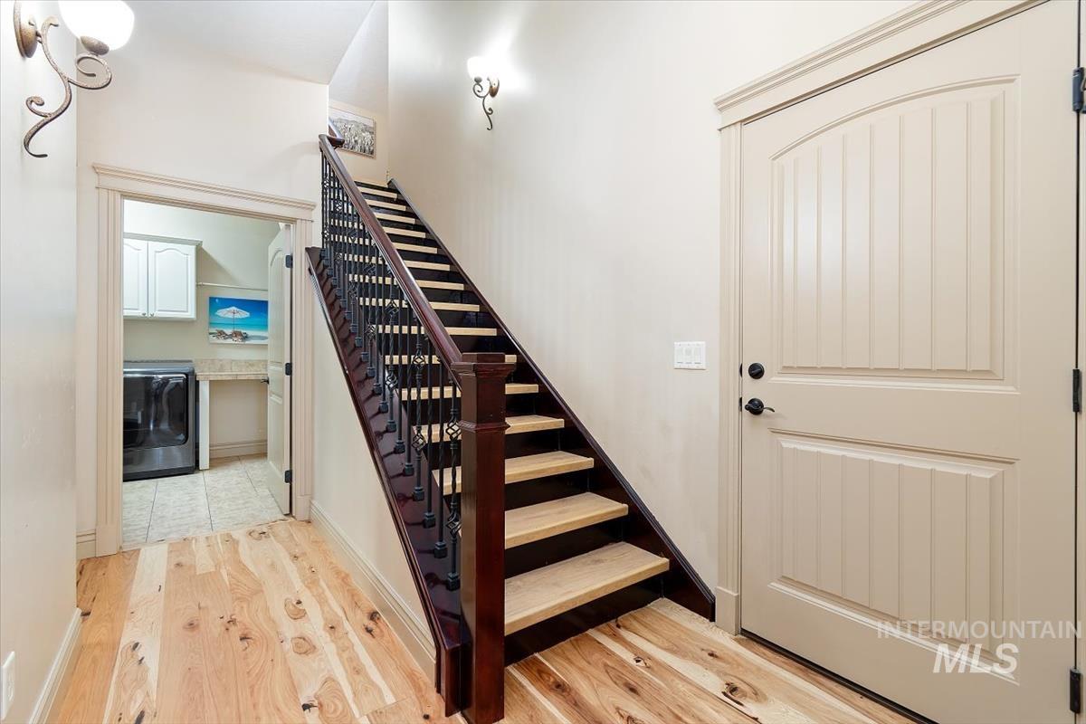 3889 S Lamone Way, Meridian, Idaho 83642, 3 Bedrooms, 3 Bathrooms, Residential For Sale, Price $699,900,MLS 98998148