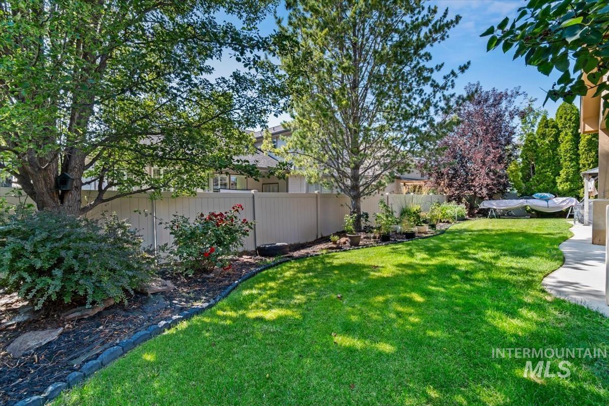 3889 S Lamone Way, Meridian, Idaho 83642, 3 Bedrooms, 3 Bathrooms, Residential For Sale, Price $699,900,MLS 98998148
