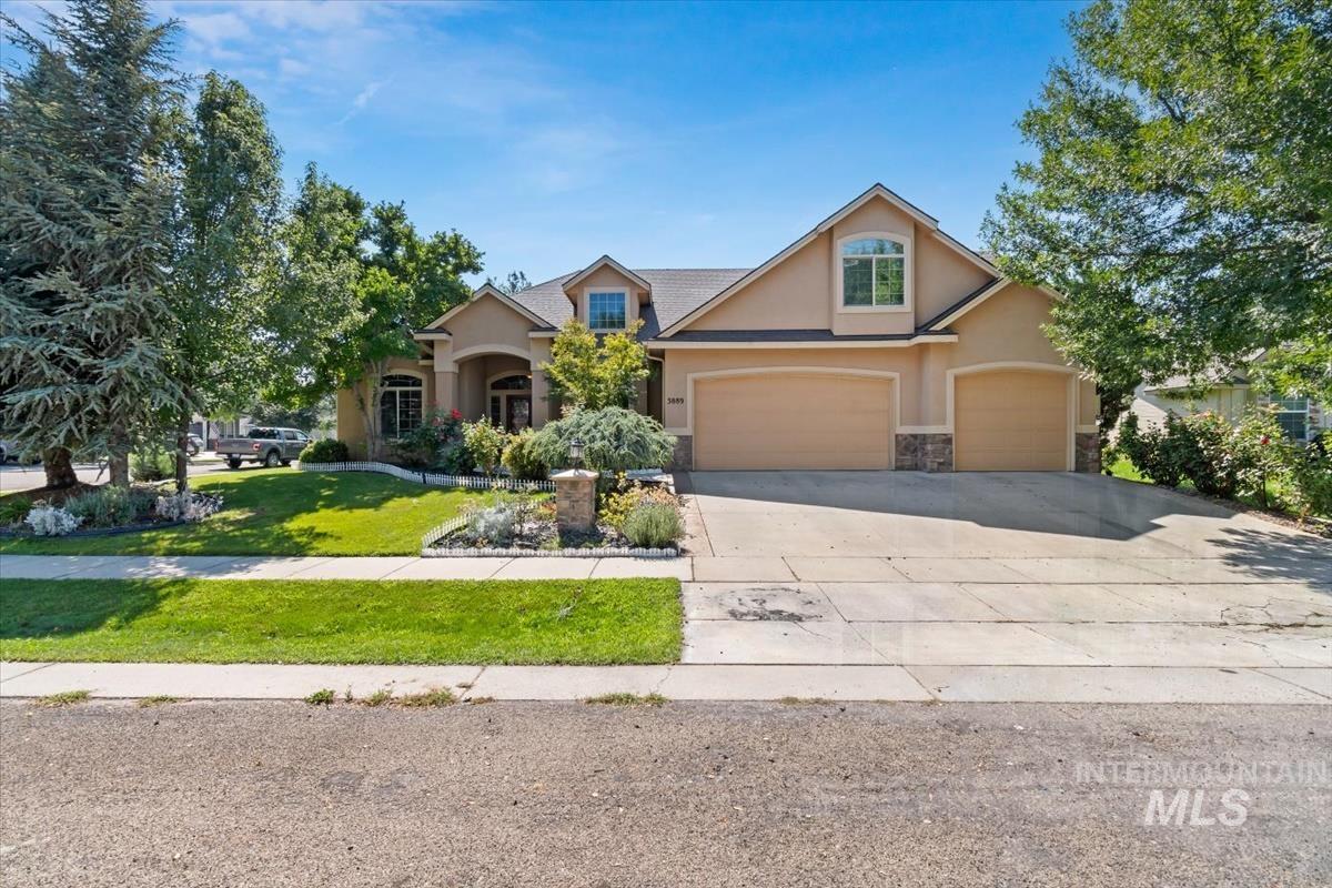3889 S Lamone Way, Meridian, Idaho 83642, 3 Bedrooms, 3 Bathrooms, Residential For Sale, Price $699,900,MLS 98998148