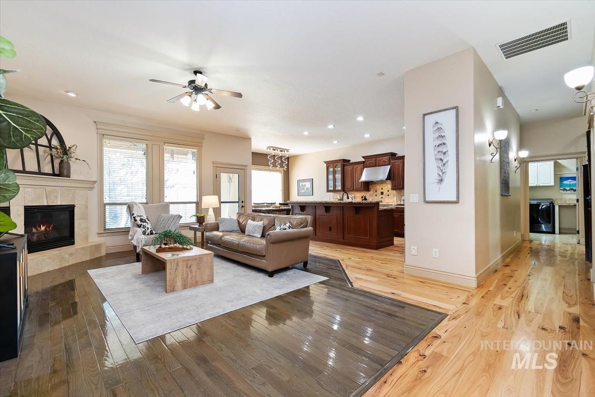 3889 S Lamone Way, Meridian, Idaho 83642, 3 Bedrooms, 3 Bathrooms, Residential For Sale, Price $699,900,MLS 98998148