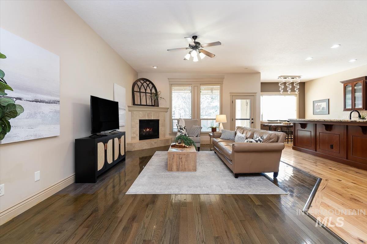 3889 S Lamone Way, Meridian, Idaho 83642, 3 Bedrooms, 3 Bathrooms, Residential For Sale, Price $699,900,MLS 98998148