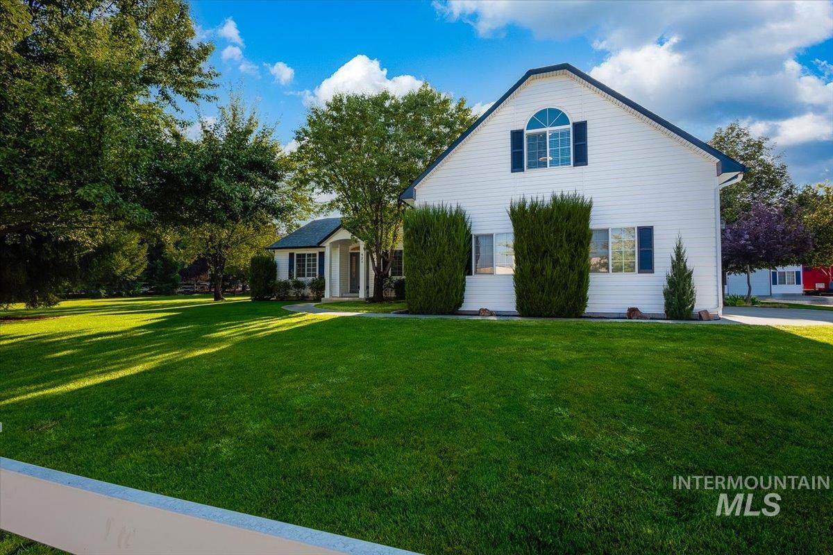 920 N ASHFORD, Nampa, Idaho 83687, 3 Bedrooms, 2 Bathrooms, Residential For Sale, Price $849,900,MLS 98998149