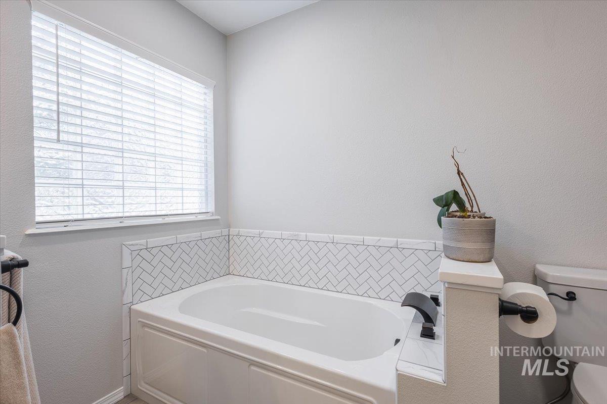 920 N ASHFORD, Nampa, Idaho 83687, 3 Bedrooms, 2 Bathrooms, Residential For Sale, Price $849,900,MLS 98998149