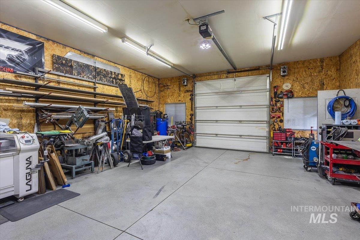 920 N ASHFORD, Nampa, Idaho 83687, 3 Bedrooms, 2 Bathrooms, Residential For Sale, Price $849,900,MLS 98998149