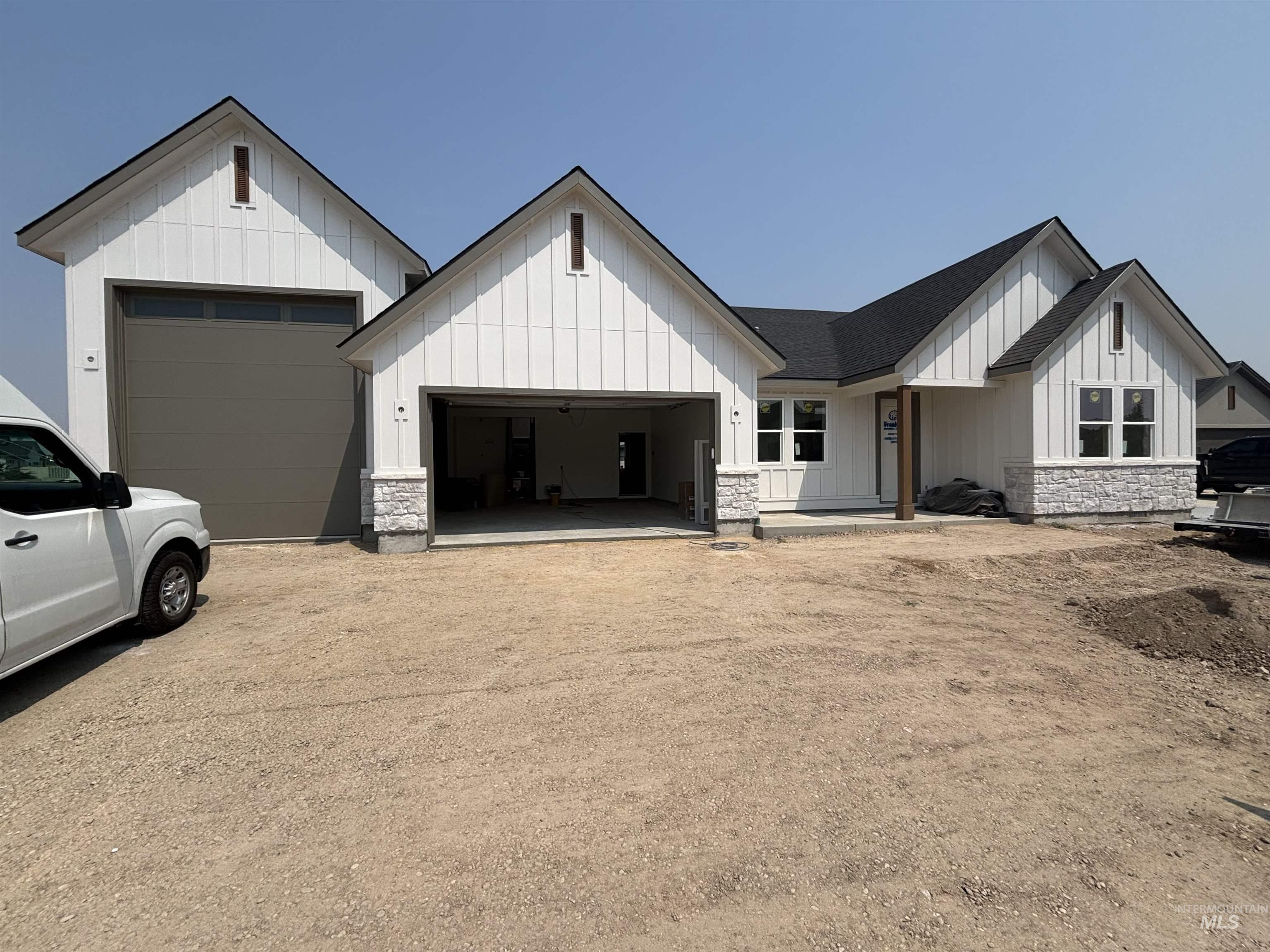 L8B1 Midberry Ct, Nampa, Idaho 83687, 3 Bedrooms, 2.5 Bathrooms, Residential For Sale, Price $870,000,MLS 98998150
