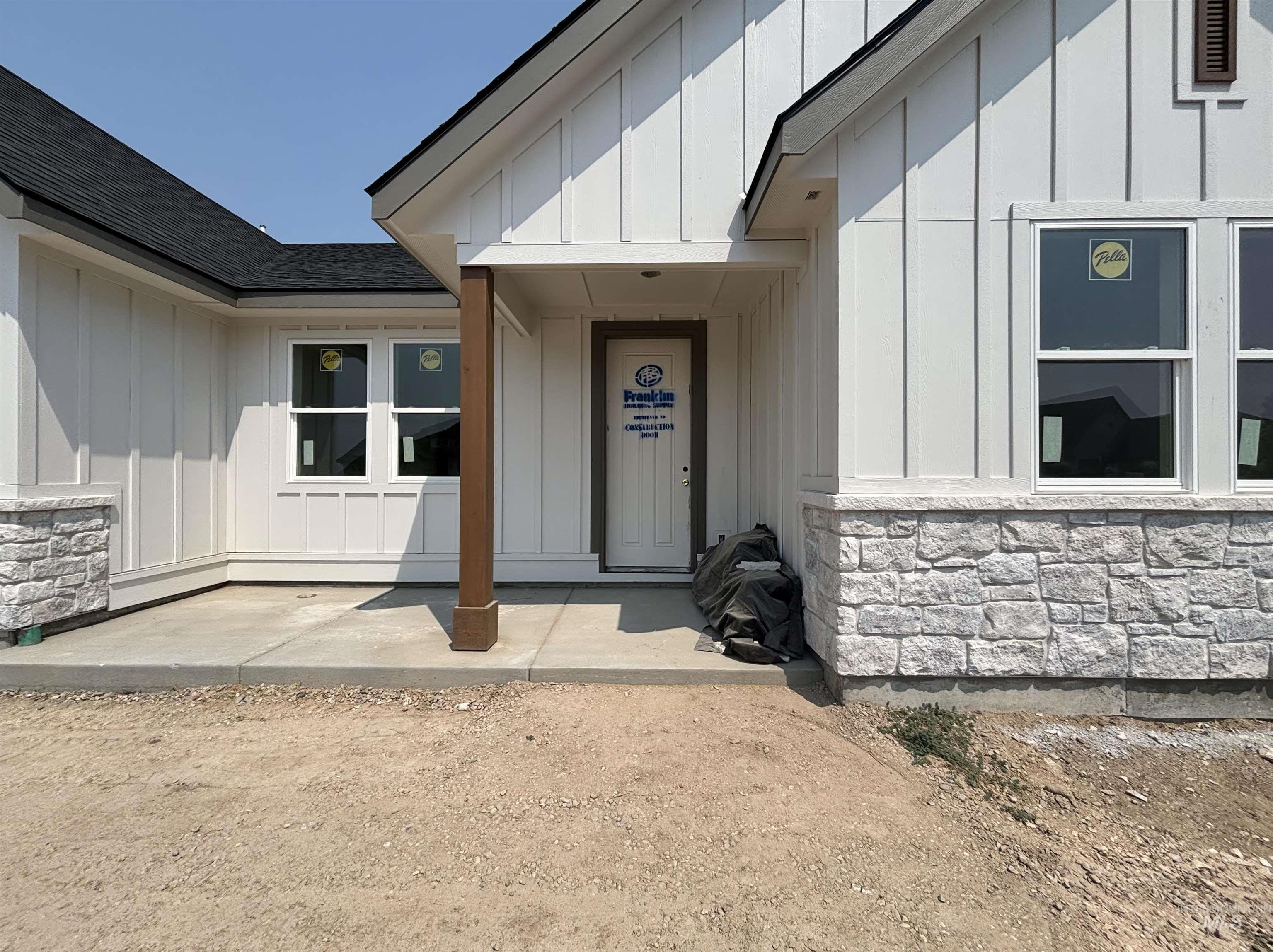 L8B1 Midberry Ct, Nampa, Idaho 83687, 3 Bedrooms, 2.5 Bathrooms, Residential For Sale, Price $870,000,MLS 98998150