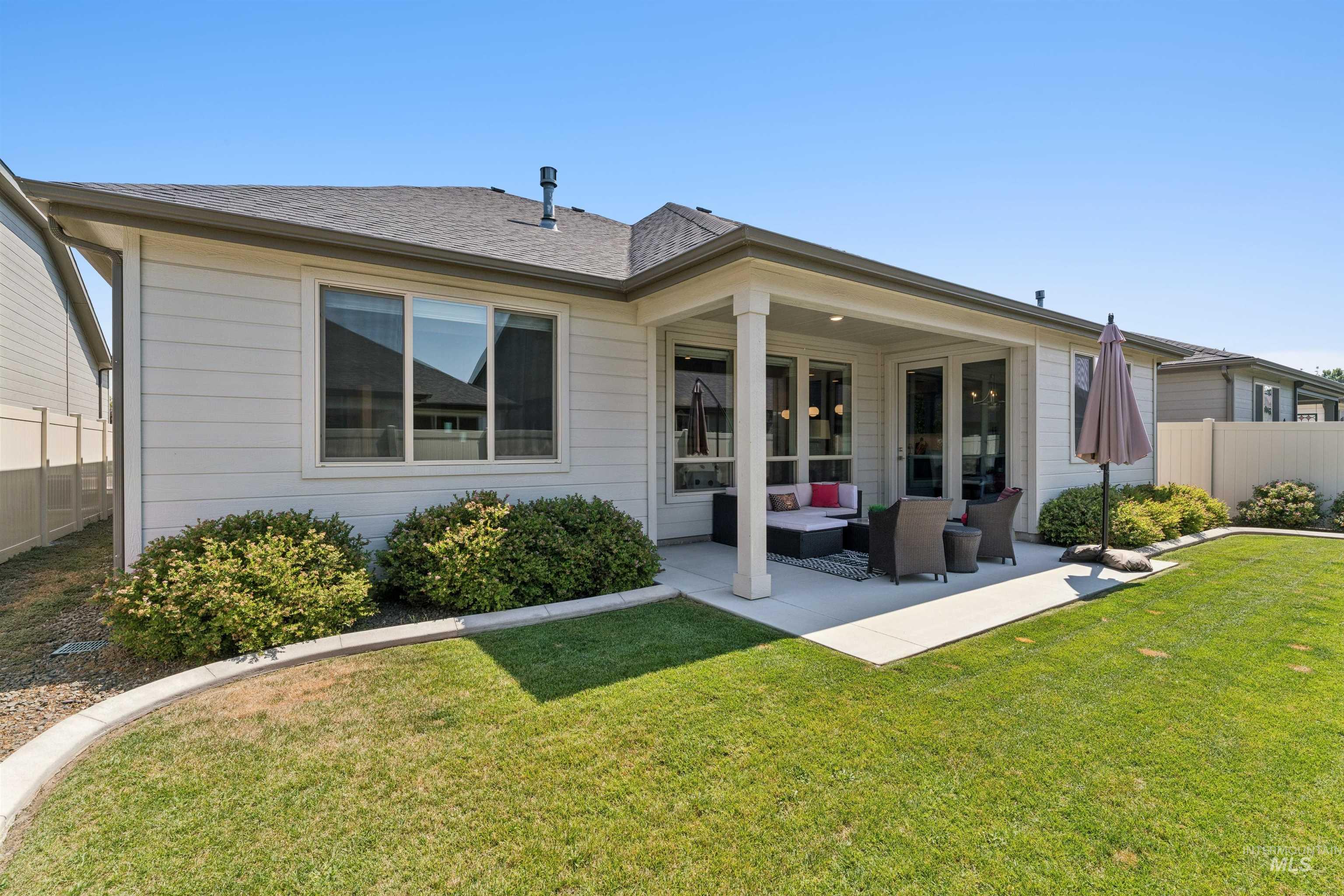 153 N Becknoll Lane, Eagle, Idaho 83616, 3 Bedrooms, 2.5 Bathrooms, Residential For Sale, Price $725,000,MLS 98998152