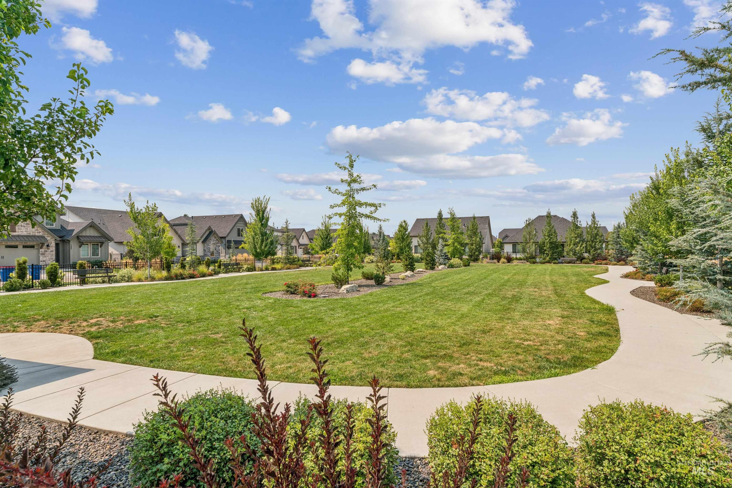 153 N Becknoll Lane, Eagle, Idaho 83616, 3 Bedrooms, 2.5 Bathrooms, Residential For Sale, Price $725,000,MLS 98998152