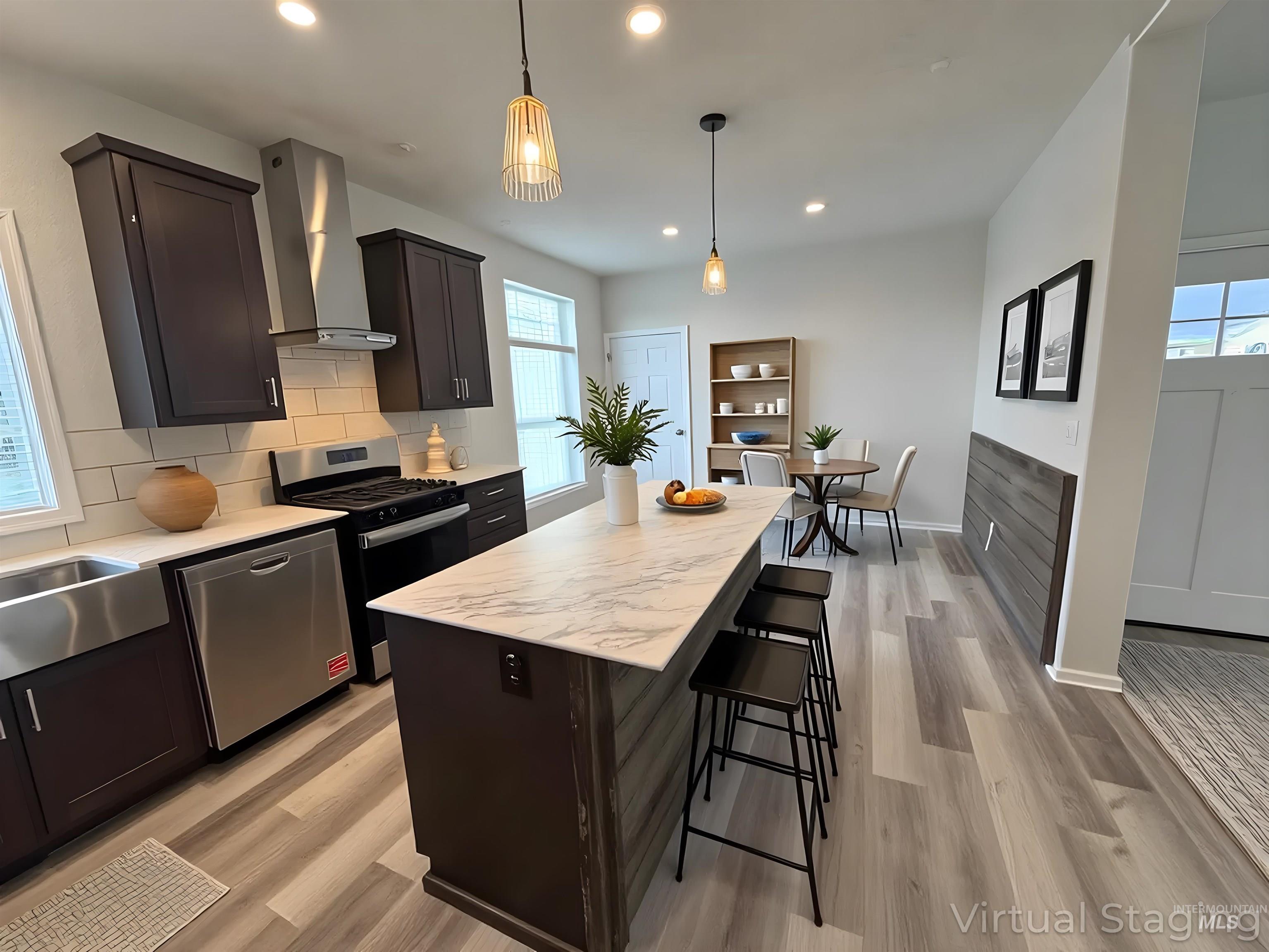 421 S Curtis Rd, Boise, Idaho 83705, 3 Bedrooms, 2 Bathrooms, Residential For Sale, Price $225,000,MLS 98998153