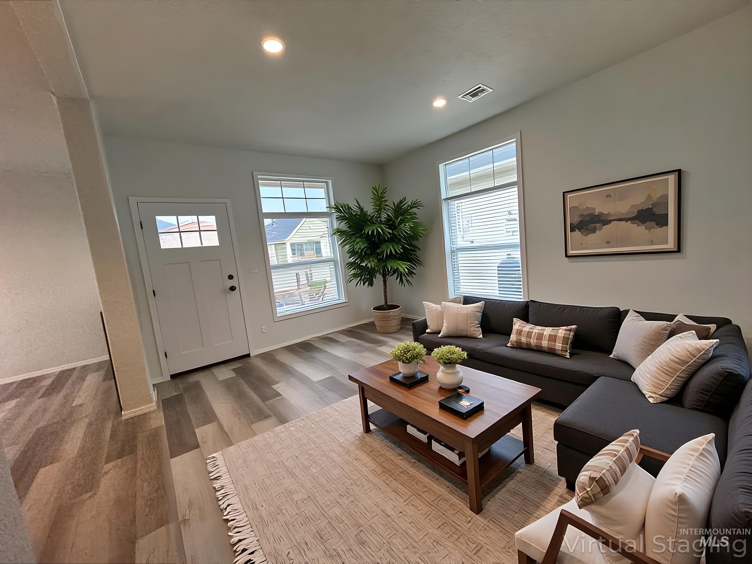 421 S Curtis Rd, Boise, Idaho 83705, 3 Bedrooms, 2 Bathrooms, Residential For Sale, Price $225,000,MLS 98998153