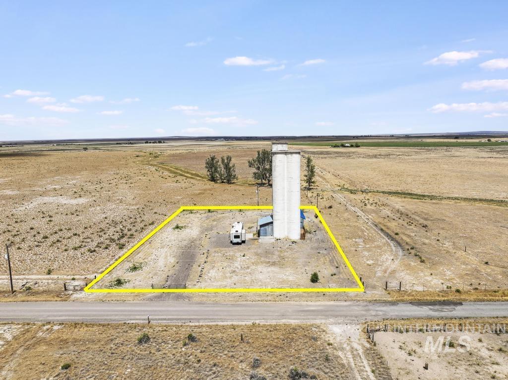 2348 E 2050 N, Twin Falls, Idaho 83301, 1 Bedroom, 1 Bathroom, Residential For Sale, Price $220,000,MLS 98998155