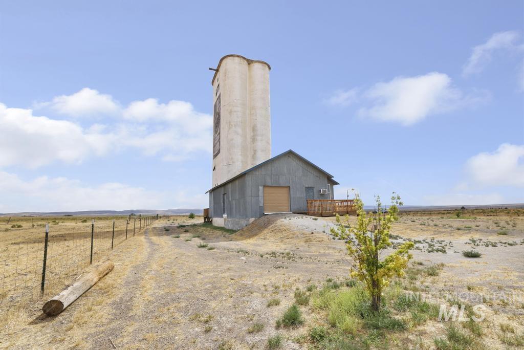 2348 E 2050 N, Twin Falls, Idaho 83301, 1 Bedroom, 1 Bathroom, Residential For Sale, Price $220,000,MLS 98998155