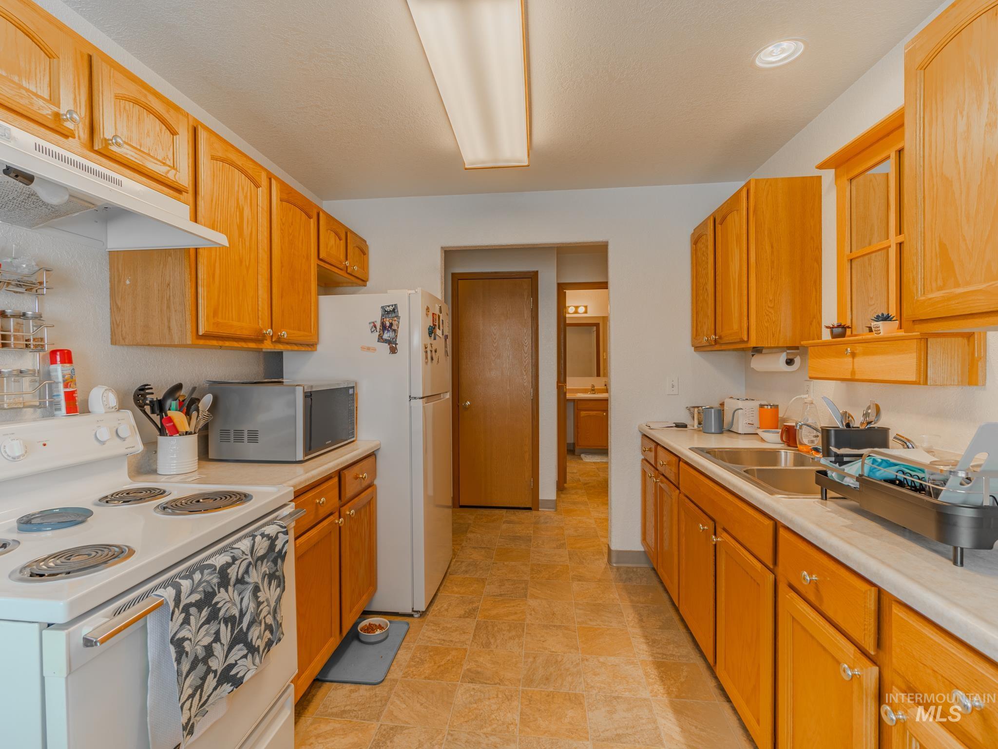 408 W South St, Grangeville, Idaho 83530, 8 Bedrooms, 4 Bathrooms, Residential For Sale, Price $595,000,MLS 98998158