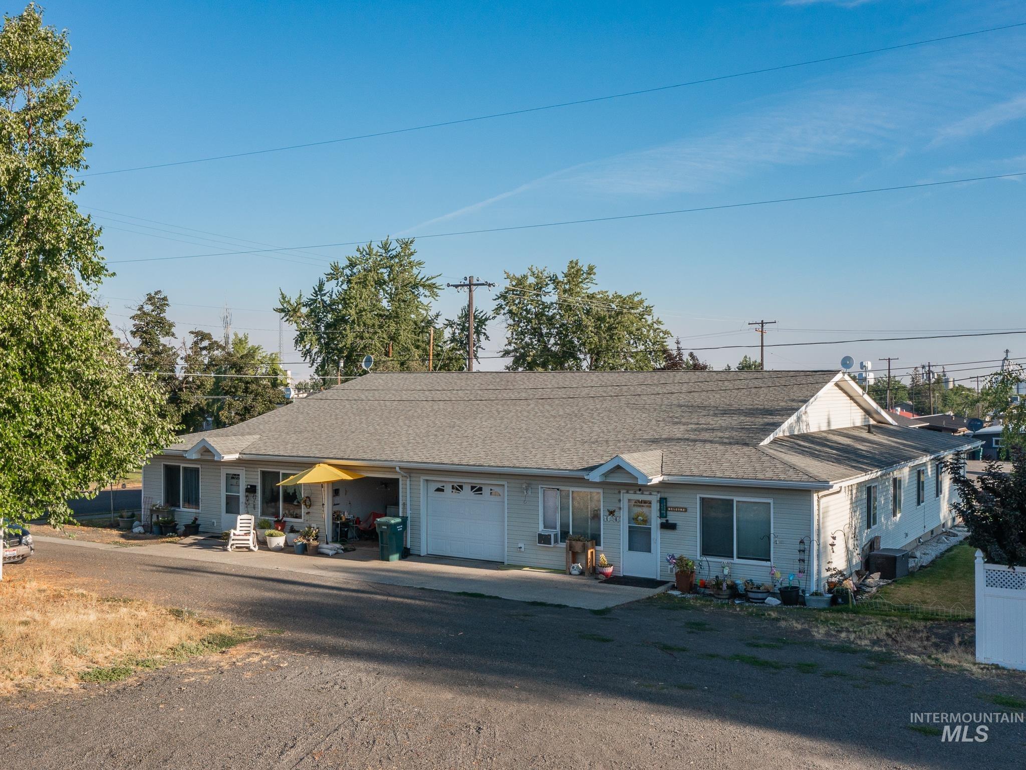 408 W South St, Grangeville, Idaho 83530, 8 Bedrooms, 4 Bathrooms, Residential For Sale, Price $595,000,MLS 98998158