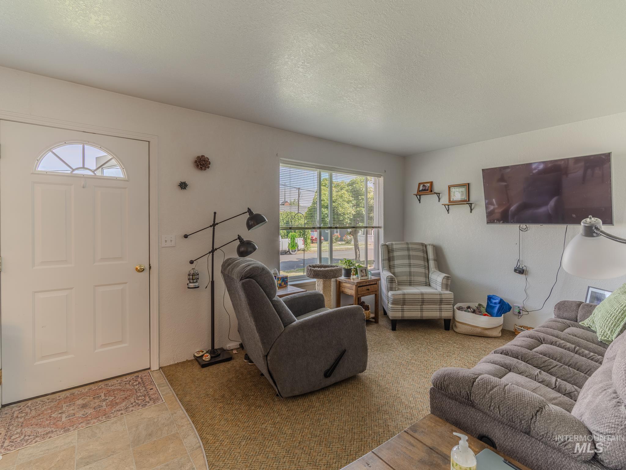 408 W South St, Grangeville, Idaho 83530, 8 Bedrooms, 4 Bathrooms, Residential For Sale, Price $595,000,MLS 98998158