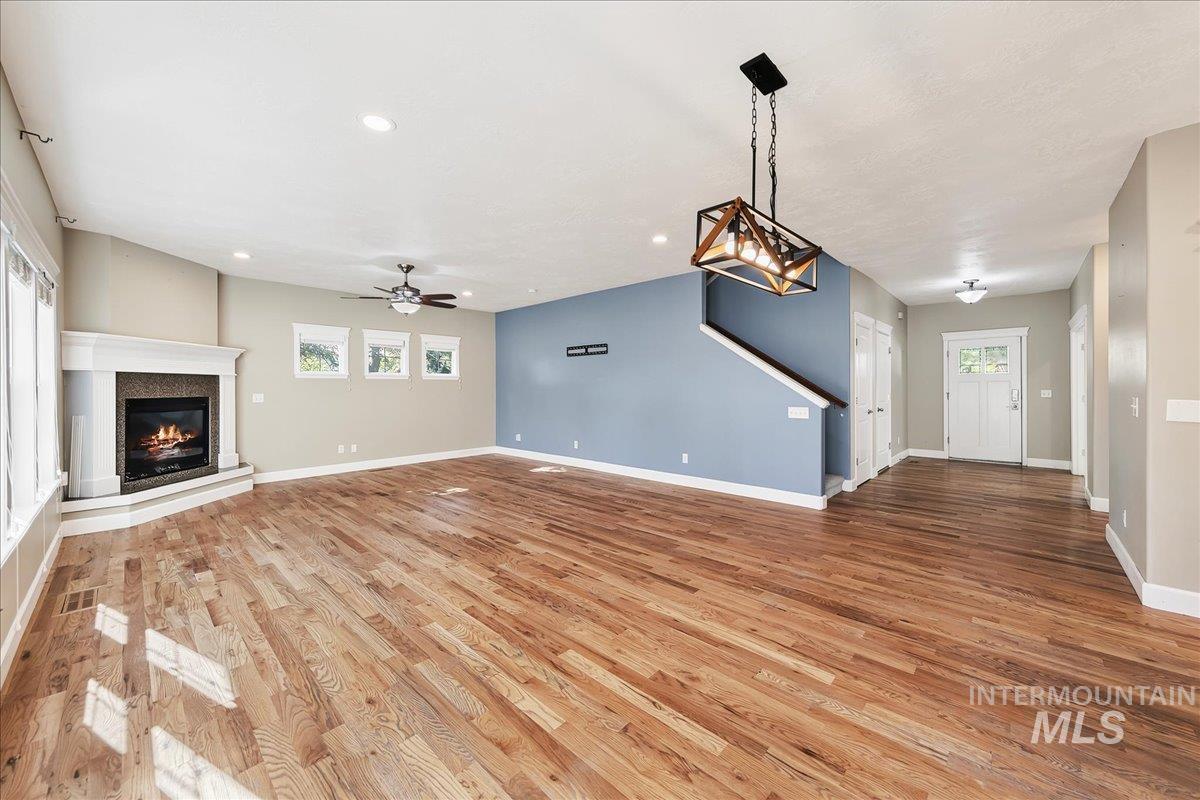 1210 W Cobblefield, Meridian, Idaho 83646, 4 Bedrooms, 2.5 Bathrooms, Residential For Sale, Price $539,900,MLS 98998159