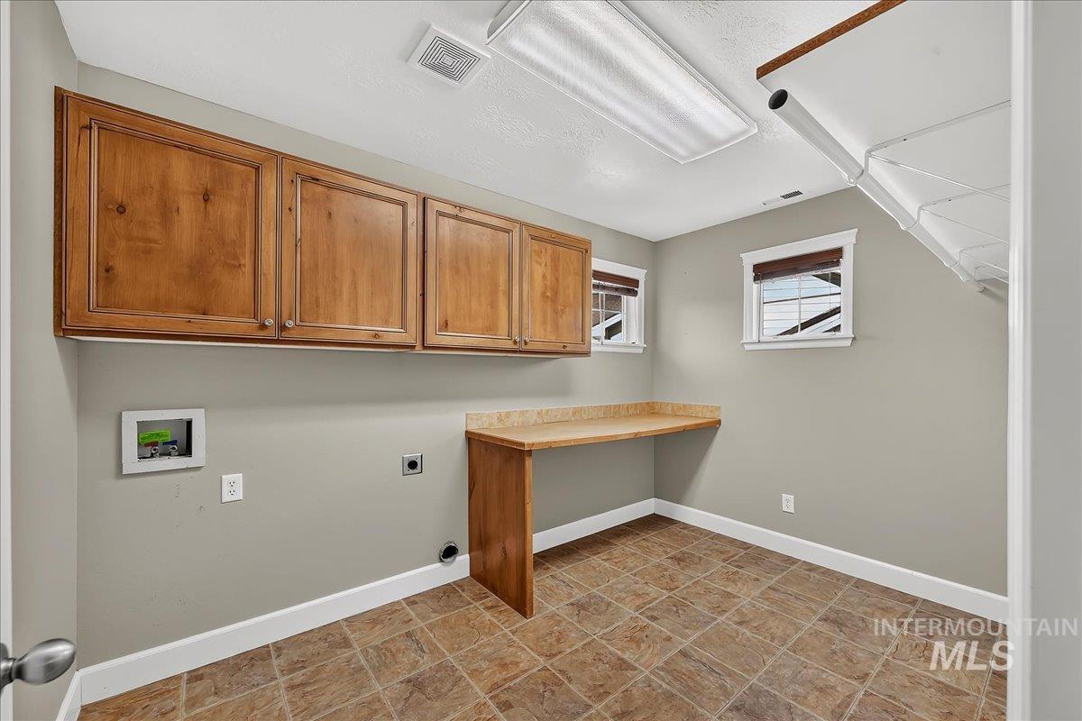 1210 W Cobblefield, Meridian, Idaho 83646, 4 Bedrooms, 2.5 Bathrooms, Residential For Sale, Price $539,900,MLS 98998159