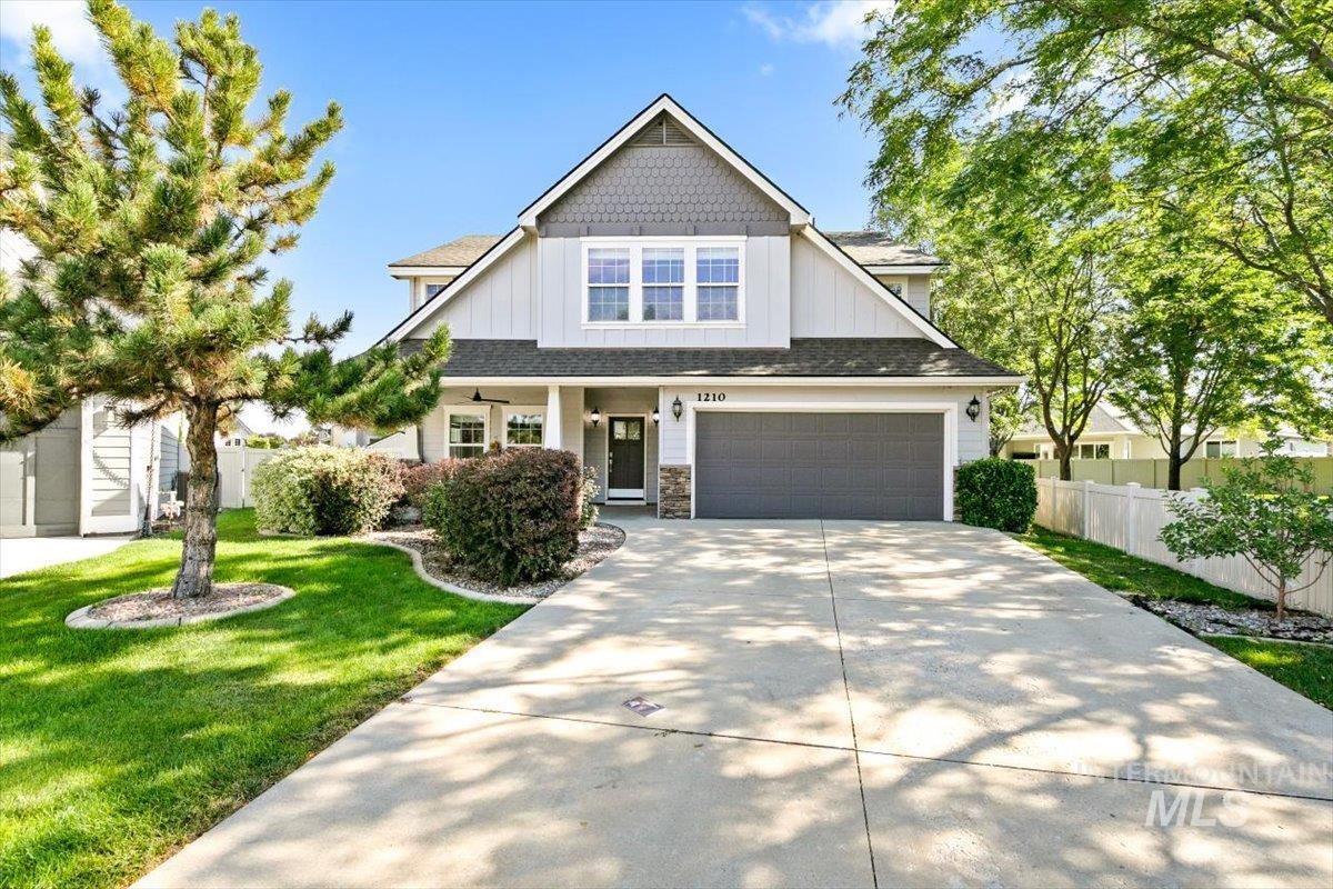 1210 W Cobblefield, Meridian, Idaho 83646, 4 Bedrooms, 2.5 Bathrooms, Residential For Sale, Price $539,900,MLS 98998159