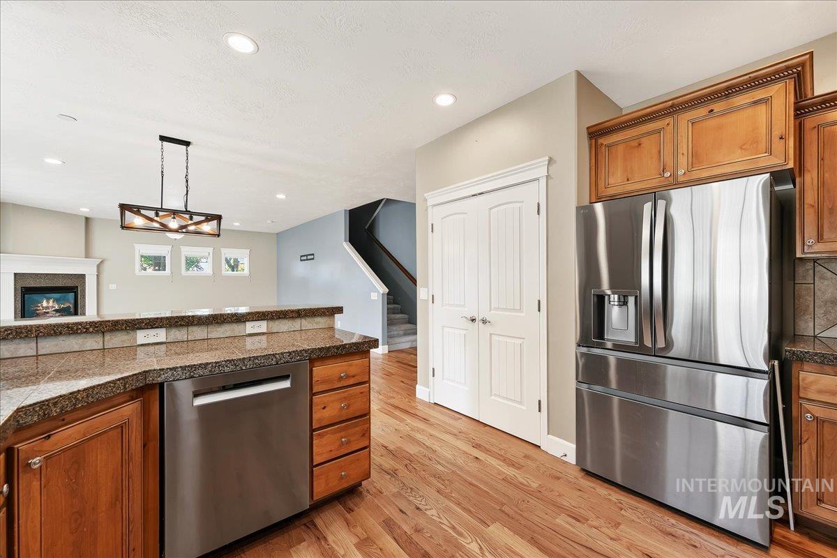 1210 W Cobblefield, Meridian, Idaho 83646, 4 Bedrooms, 2.5 Bathrooms, Residential For Sale, Price $539,900,MLS 98998159