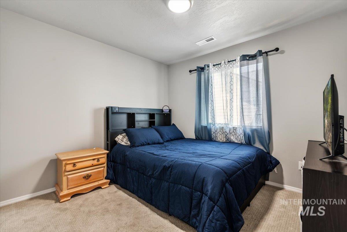 730 W Treehouse Way, Kuna, Idaho 83634, 3 Bedrooms, 2 Bathrooms, Residential For Sale, Price $444,500,MLS 98998160