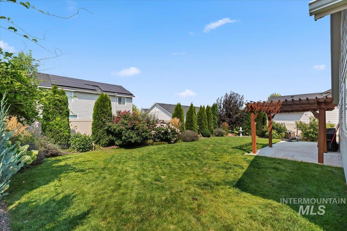 730 W Treehouse Way, Kuna, Idaho 83634, 3 Bedrooms, 2 Bathrooms, Residential For Sale, Price $444,500,MLS 98998160