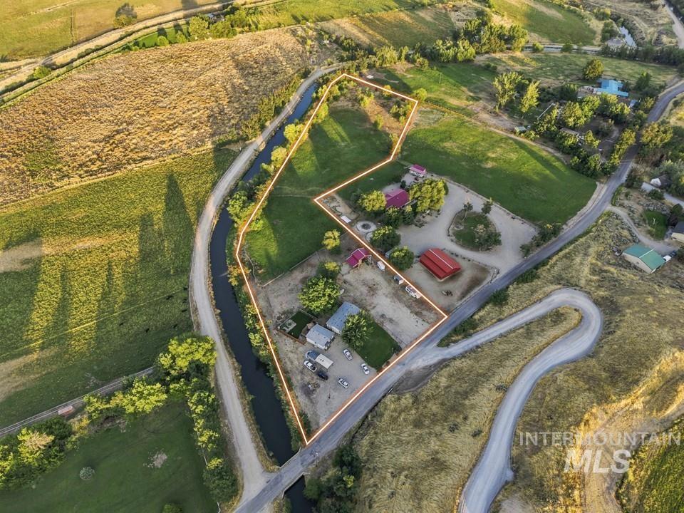 4940 W South Slope Rd, Emmett, Idaho 83617, 4 Bedrooms, 3 Bathrooms, Residential For Sale, Price $679,500, 98998161