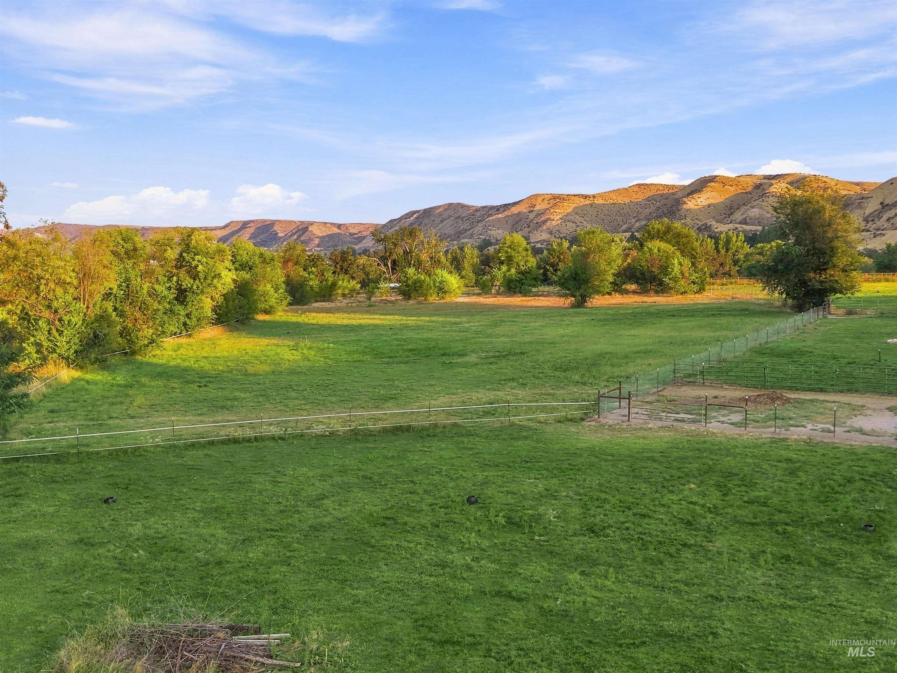 4940 W South Slope Rd, Emmett, Idaho 83617, 4 Bedrooms, 3 Bathrooms, Residential For Sale, Price $679,500, 98998161