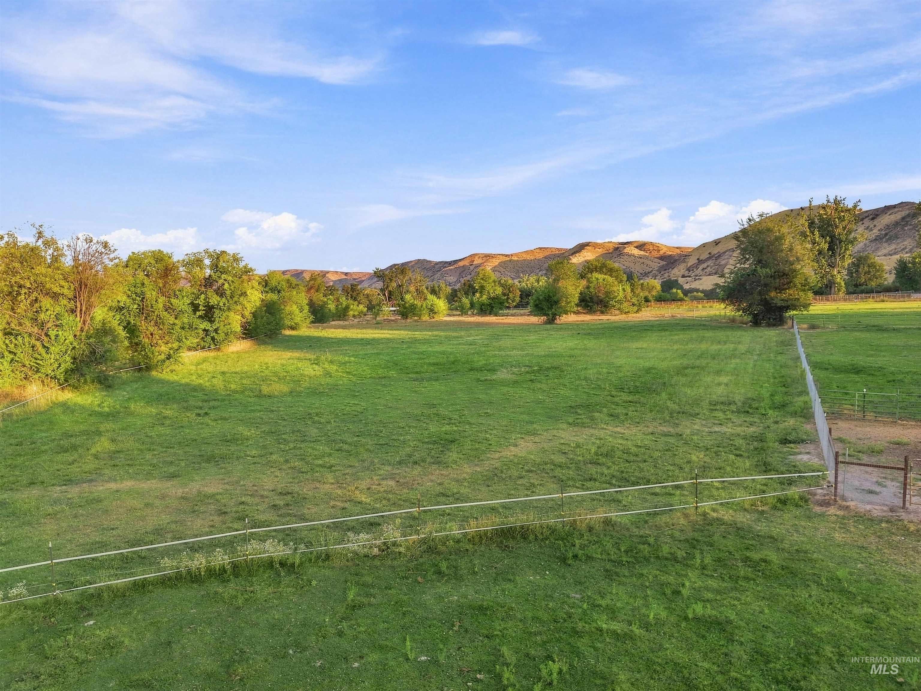 4940 W South Slope Rd, Emmett, Idaho 83617, 4 Bedrooms, 3 Bathrooms, Residential For Sale, Price $679,500, 98998161