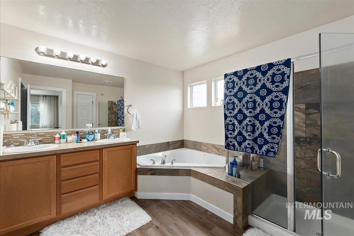 7364 W Spur Court, Boise, Idaho 83709, 5 Bedrooms, 3 Bathrooms, Residential For Sale, Price $774,999,MLS 98998162