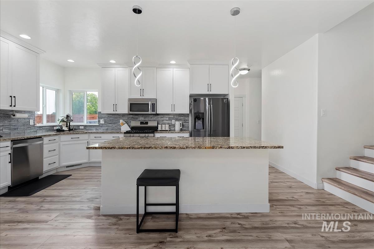 7364 W Spur Court, Boise, Idaho 83709, 5 Bedrooms, 3 Bathrooms, Residential For Sale, Price $774,999,MLS 98998162