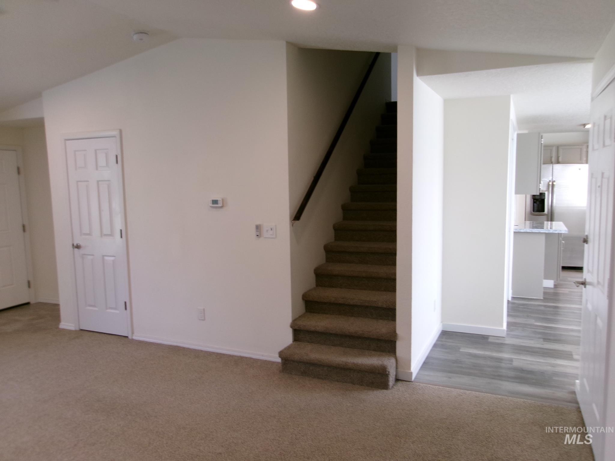 2807 Laurel Way, Nampa, Idaho 83686, 3 Bedrooms, 2.5 Bathrooms, Residential For Sale, Price $344,900,MLS 98998164