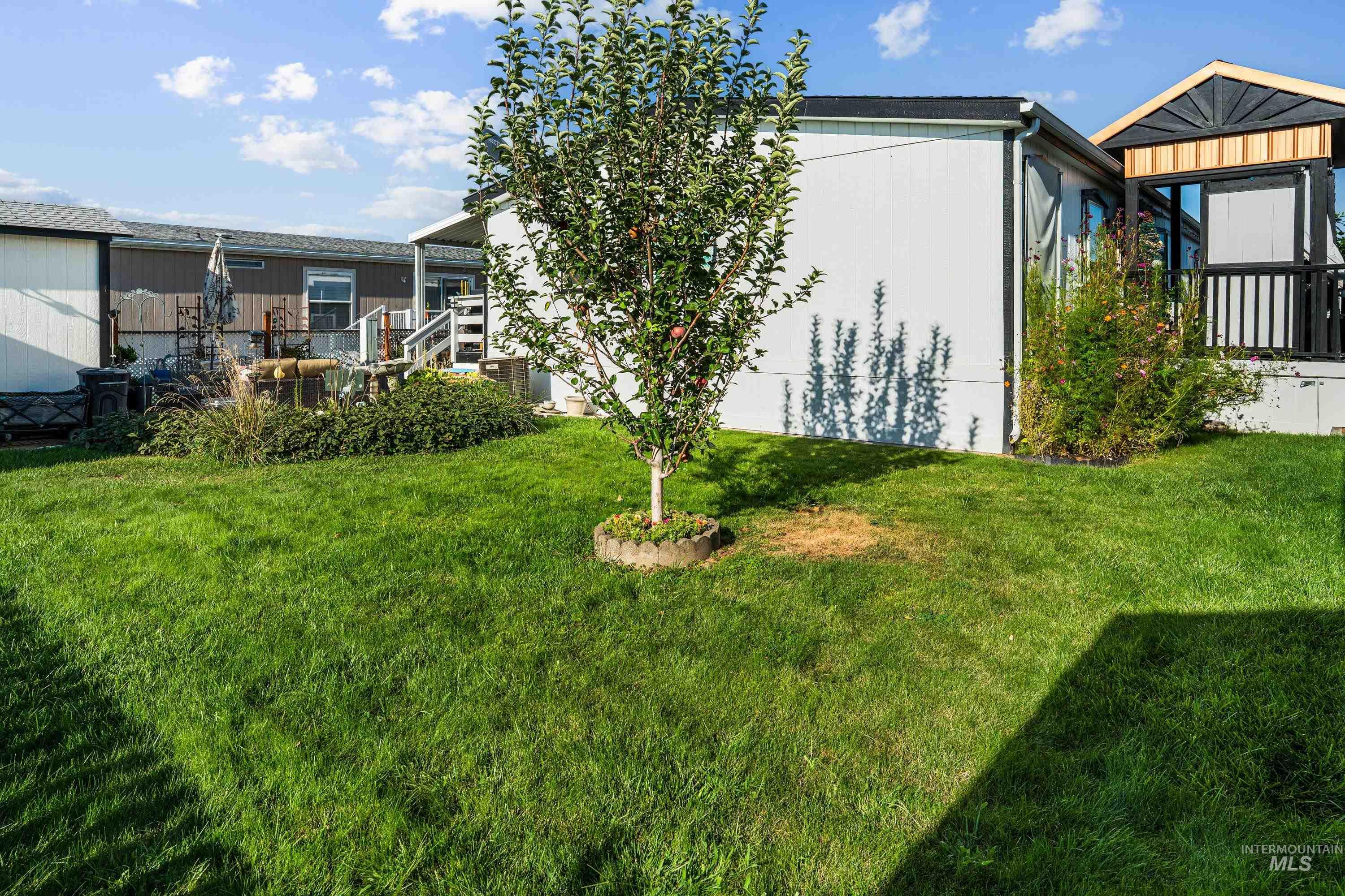 2115 6th Ave #33, Clarkston, Washington 99403, 3 Bedrooms, 2 Bathrooms, Residential For Sale, Price $189,900,MLS 98998166