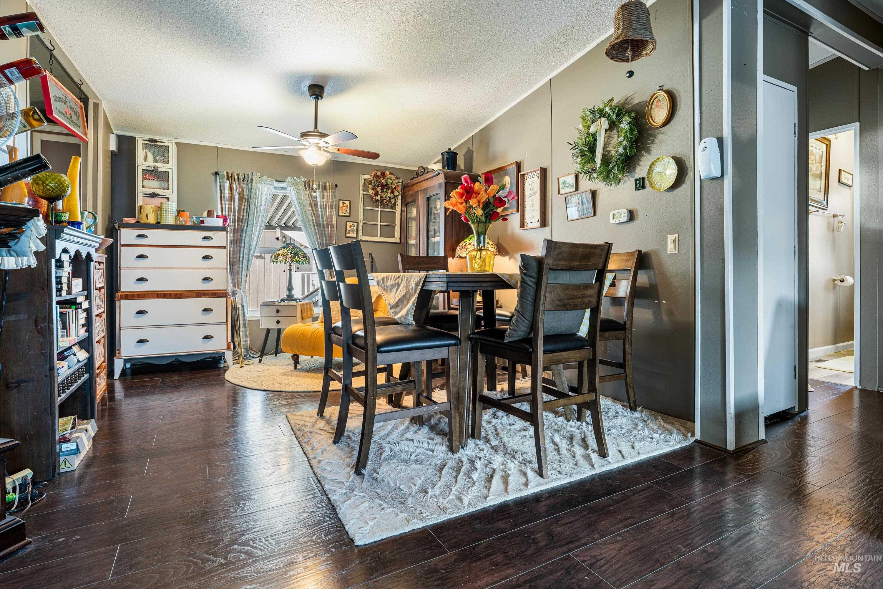 2115 6th Ave #33, Clarkston, Washington 99403, 3 Bedrooms, 2 Bathrooms, Residential For Sale, Price $189,900,MLS 98998166