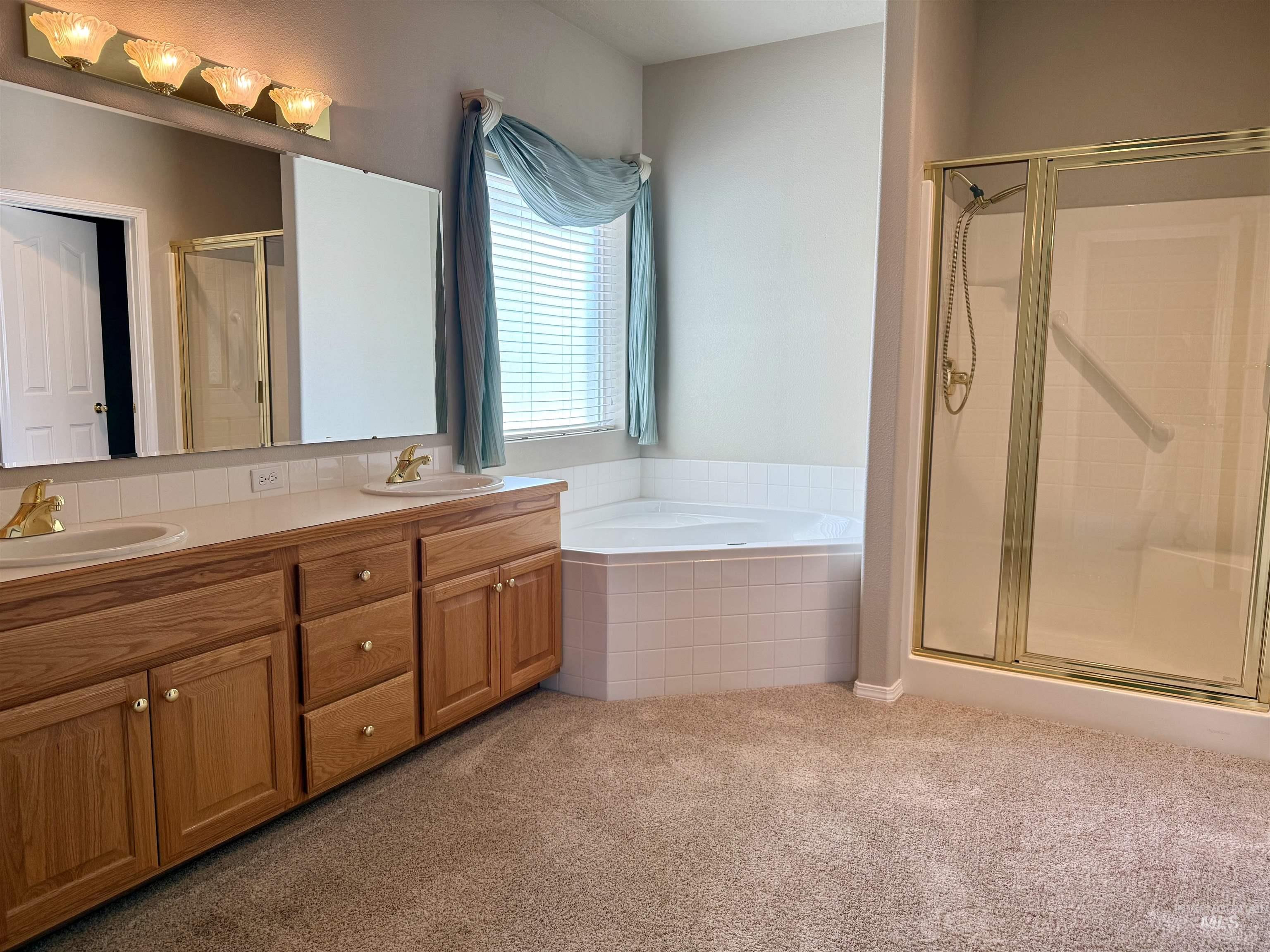 2918 E Green Canyon Dr, Meridian, Idaho 83642, 3 Bedrooms, 2.5 Bathrooms, Residential For Sale, Price $589,990,MLS 98998168