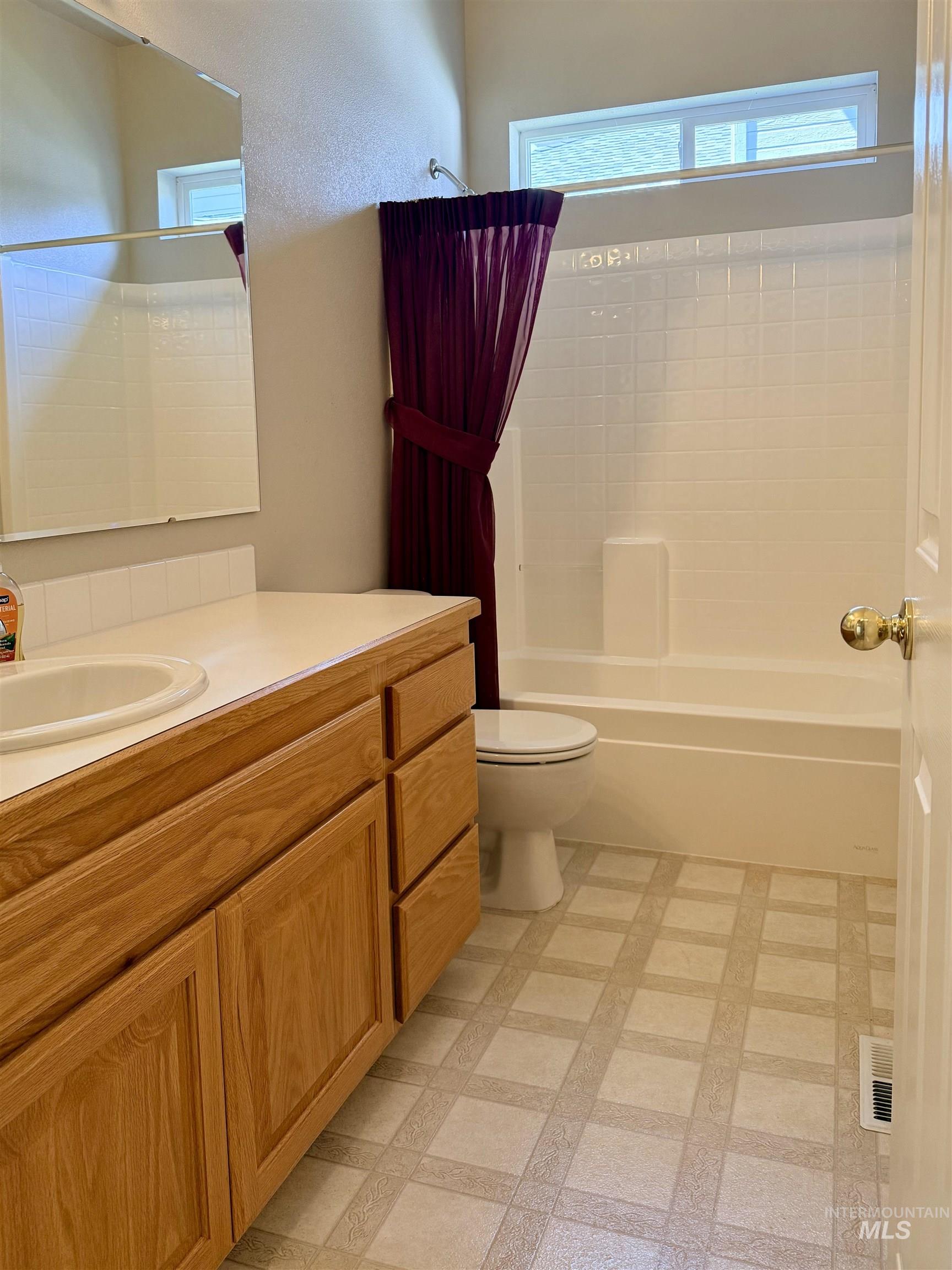 2918 E Green Canyon Dr, Meridian, Idaho 83642, 3 Bedrooms, 2.5 Bathrooms, Residential For Sale, Price $589,990,MLS 98998168