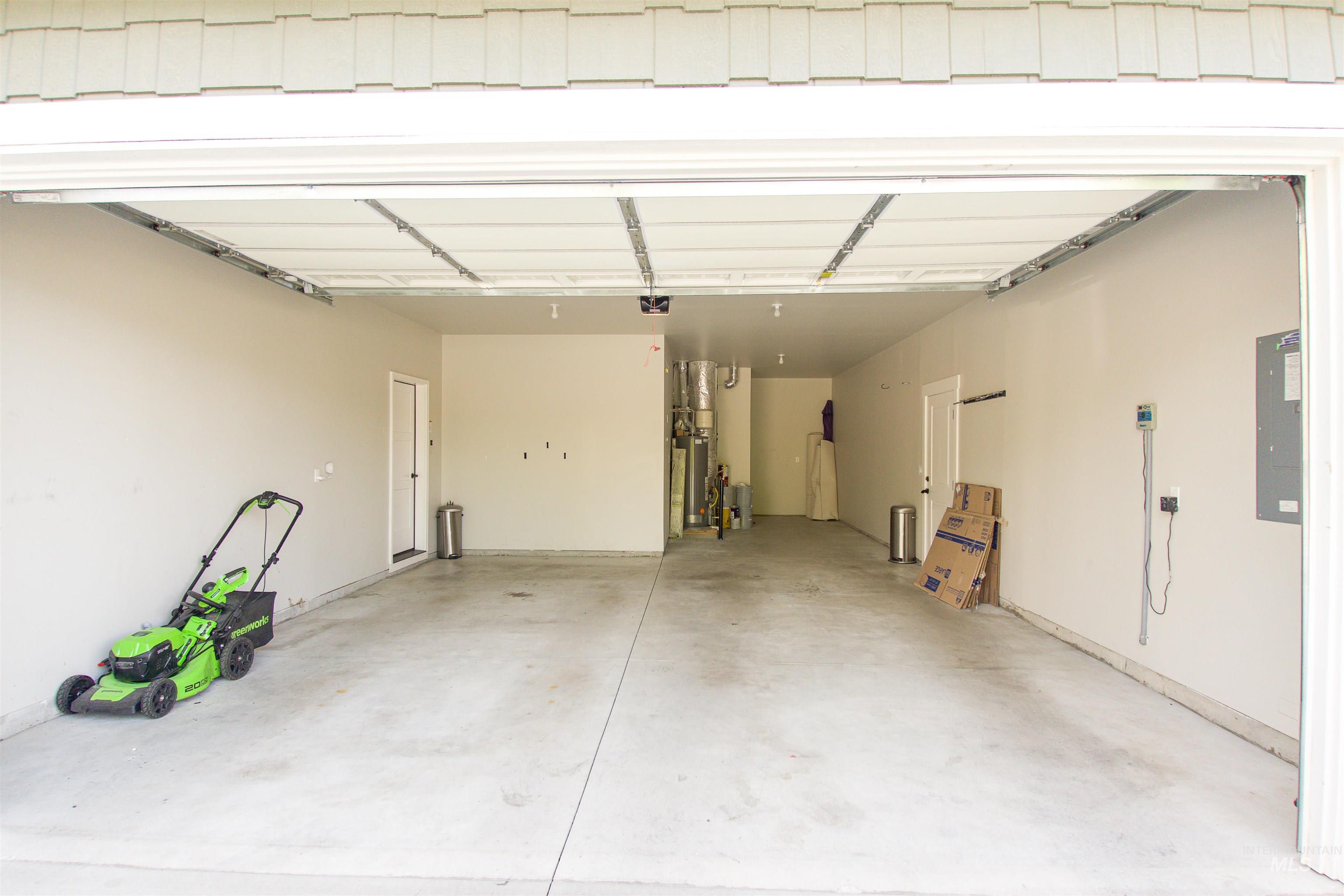 6961 S Kirra Pl, Boise, Idaho 83709, 4 Bedrooms, 2.5 Bathrooms, Residential For Sale, Price $589,900,MLS 98998169