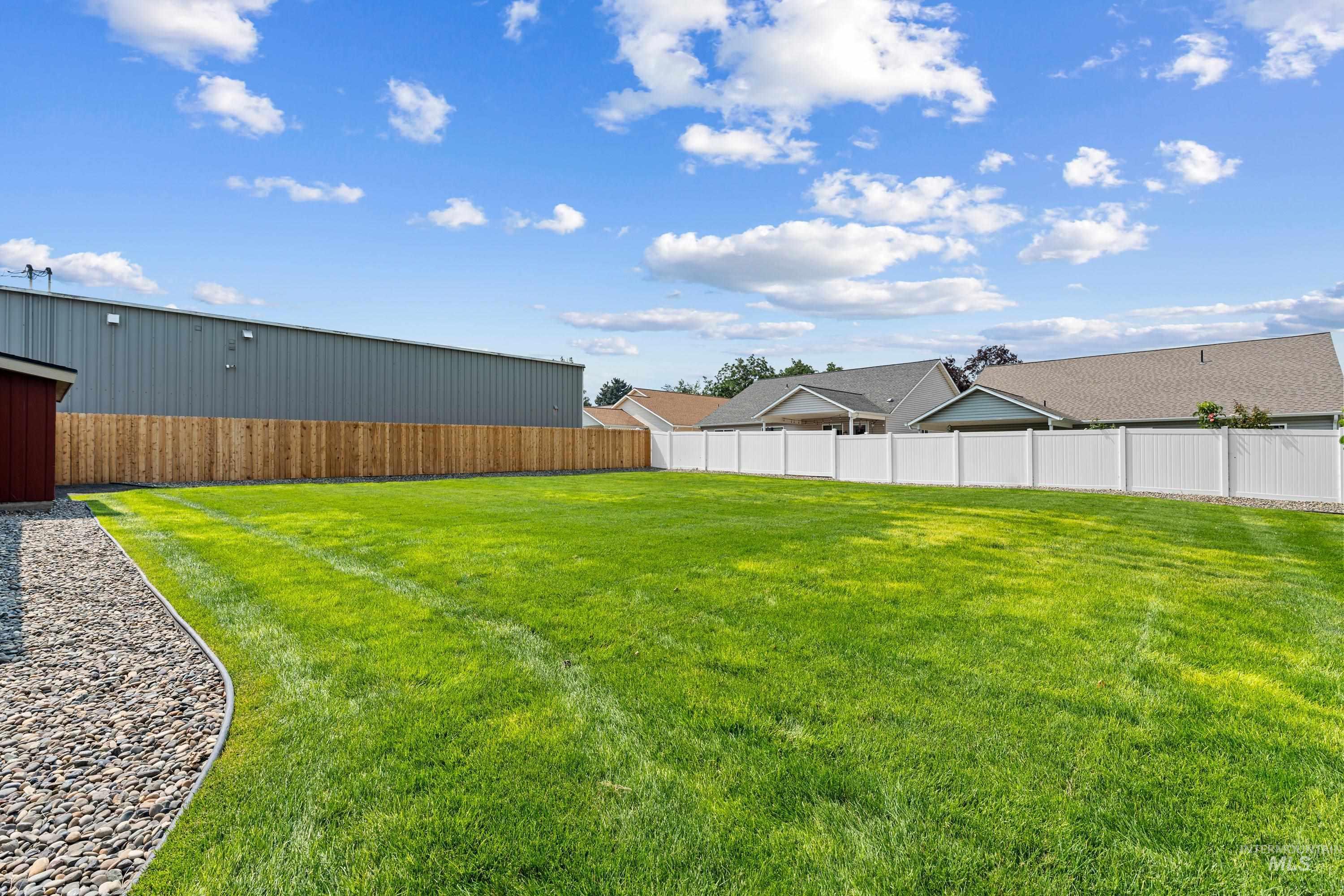 1130 15th Street, Clarkston, Washington 99403, 4 Bedrooms, 3 Bathrooms, Residential For Sale, Price $535,000,MLS 98998171