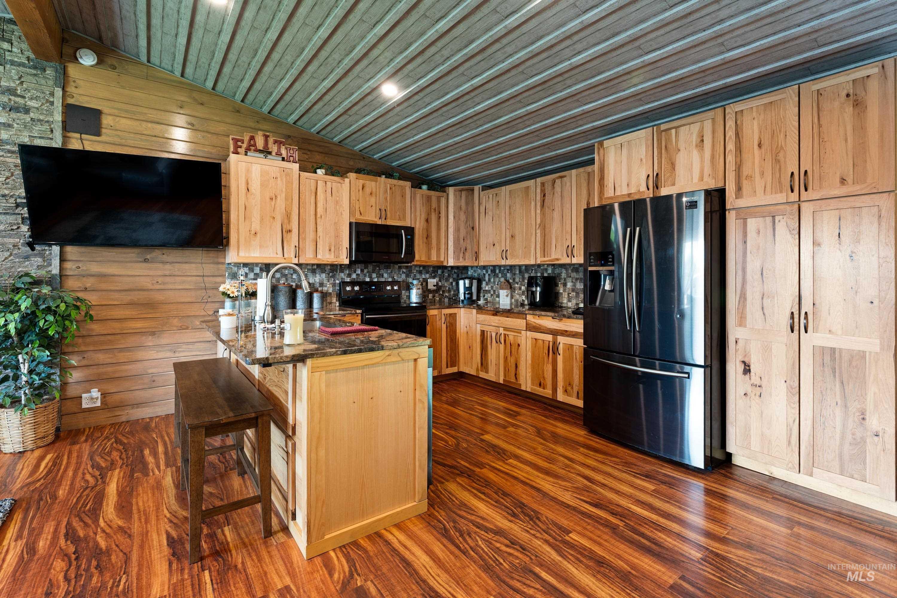 1130 15th Street, Clarkston, Washington 99403, 4 Bedrooms, 3 Bathrooms, Residential For Sale, Price $535,000,MLS 98998171