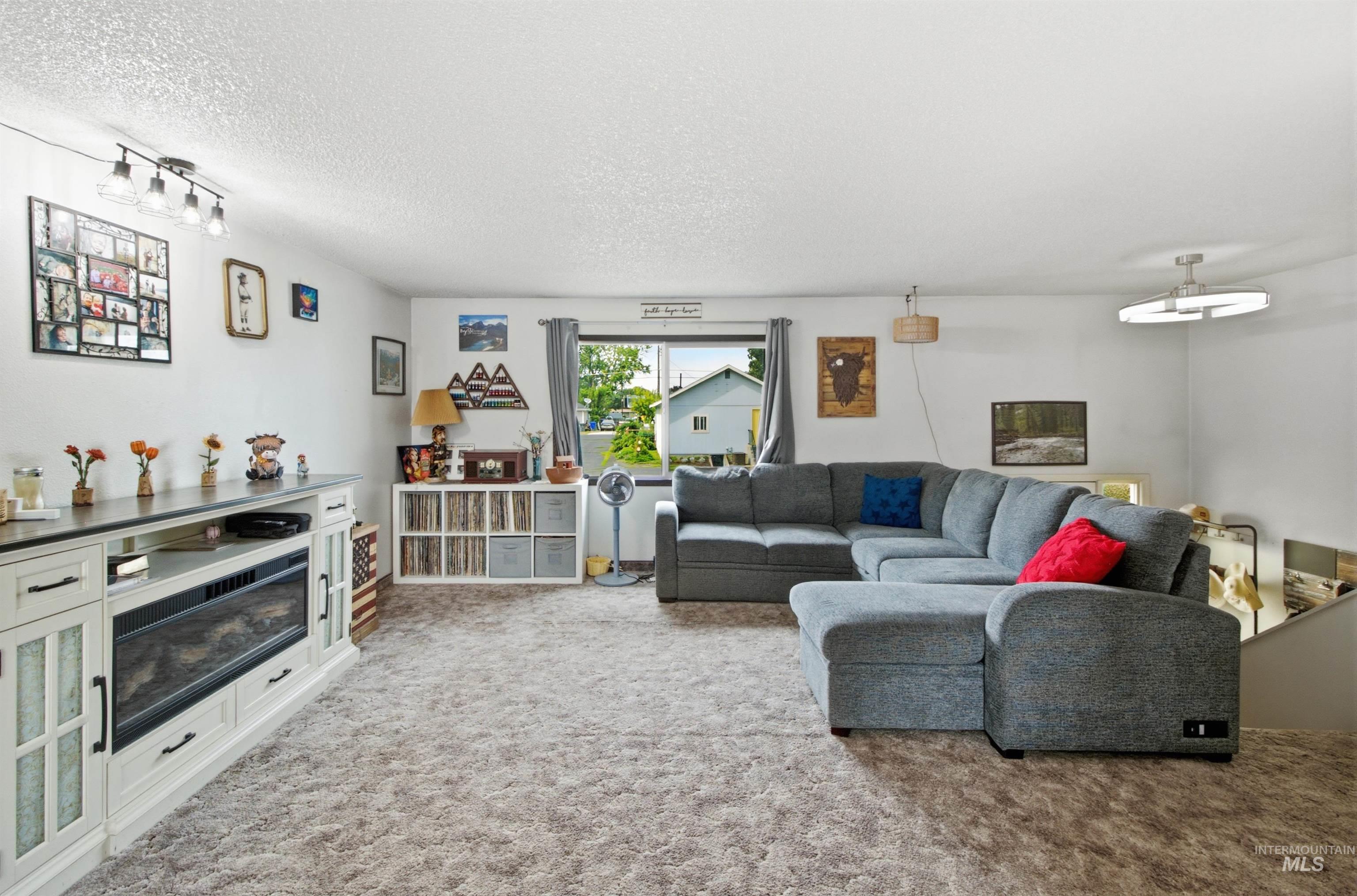 1232 & 1232 1/2 Grelle Ave., Lewiston, Idaho 83501, 5 Bedrooms, 4 Bathrooms, Residential For Sale, Price $463,000,MLS 98998172