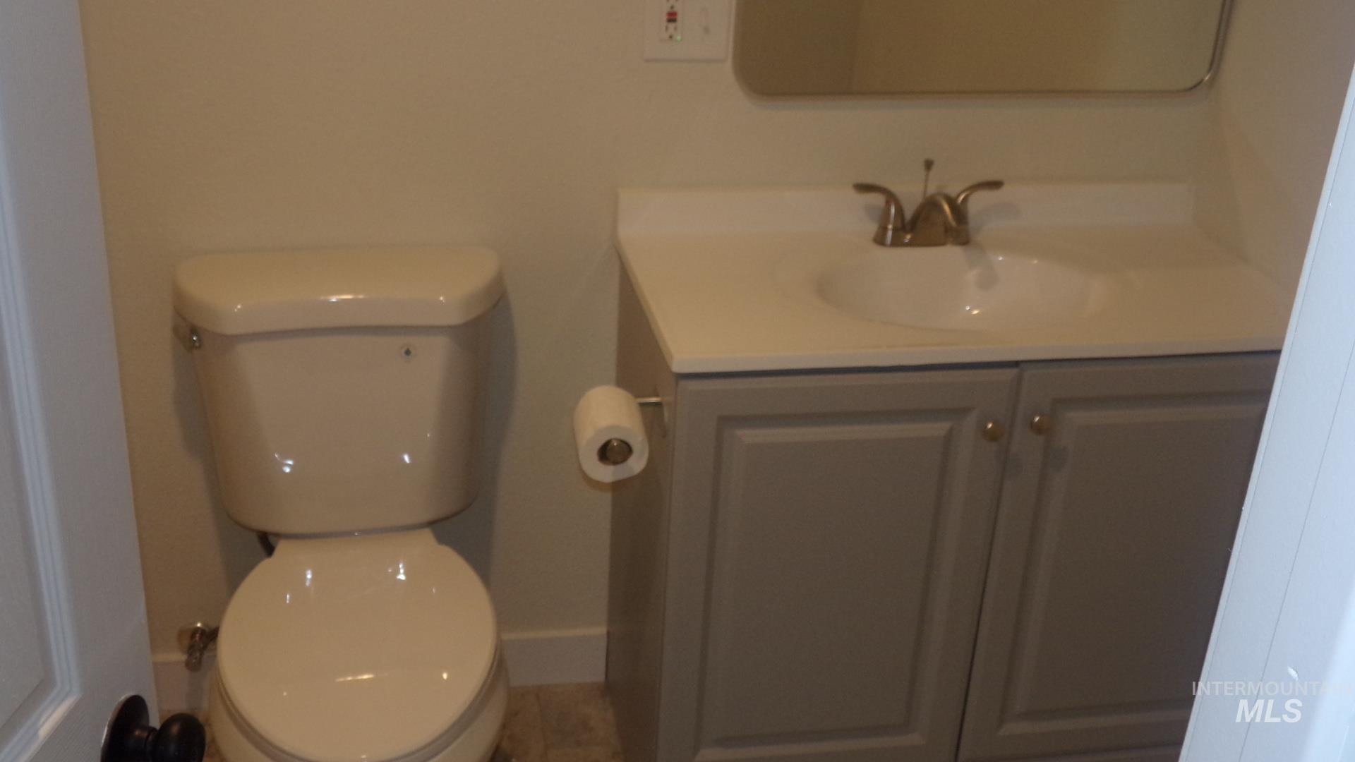 924 Vista Ave, Lewiston, Idaho 83501, 1 Bedroom, 1 Bathroom, Residential For Sale, Price $67,995, 98998175