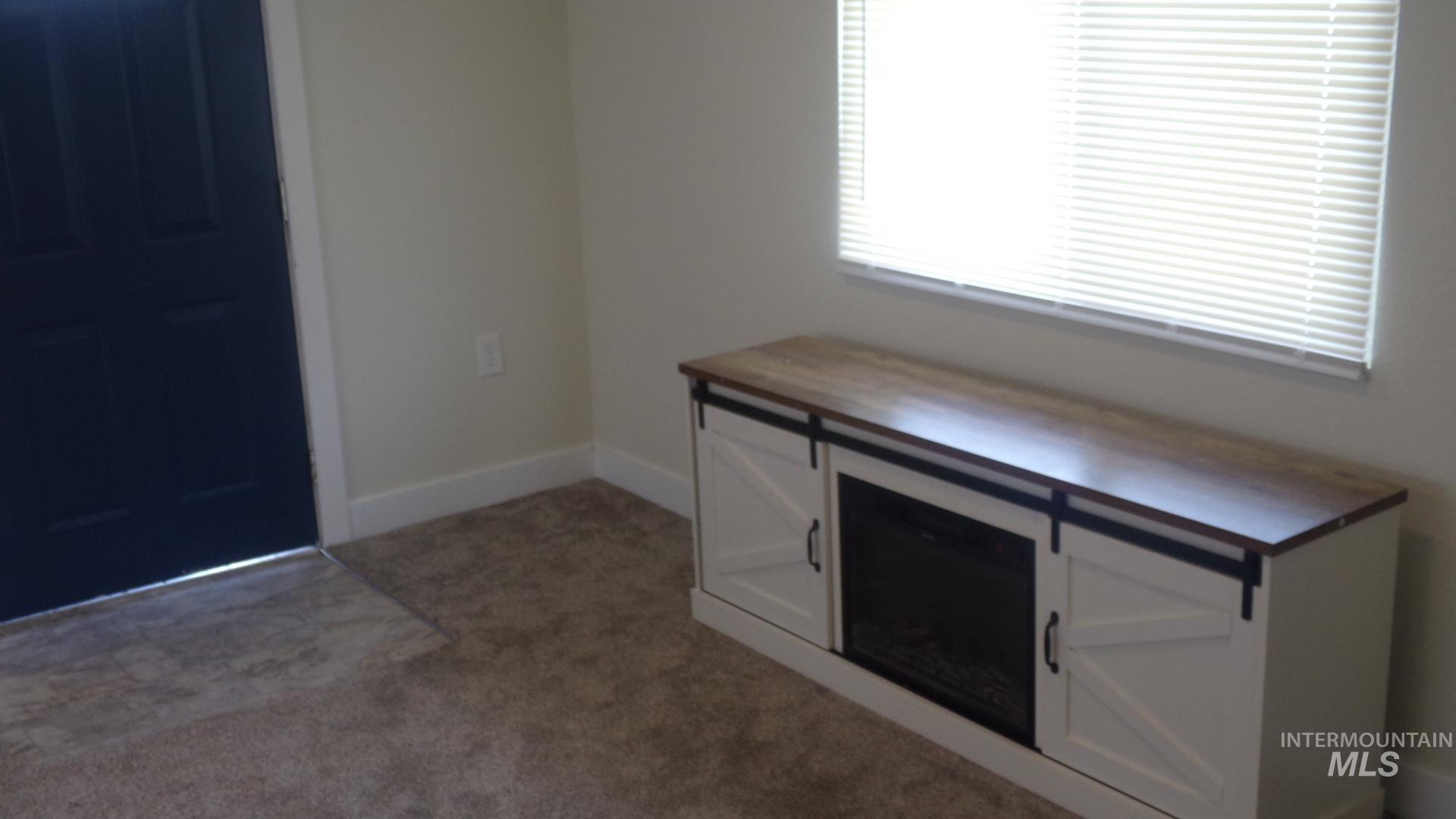 924 Vista Ave, Lewiston, Idaho 83501, 1 Bedroom, 1 Bathroom, Residential For Sale, Price $67,995, 98998175