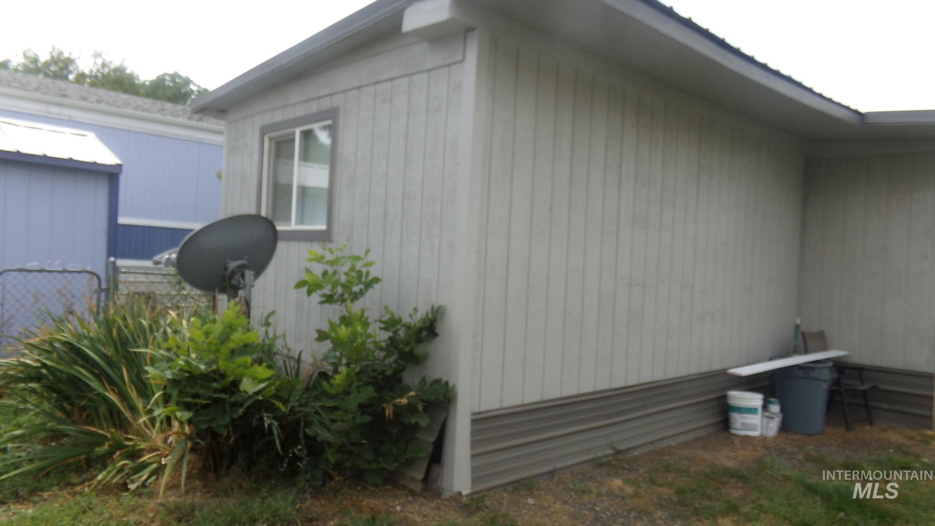 924 Vista Ave, Lewiston, Idaho 83501, 1 Bedroom, 1 Bathroom, Residential For Sale, Price $67,995, 98998175