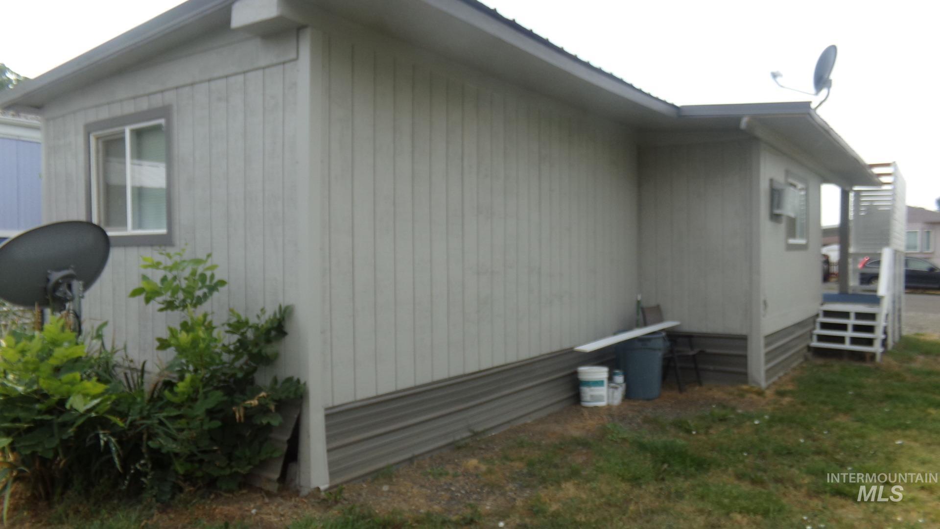 924 Vista Ave, Lewiston, Idaho 83501, 1 Bedroom, 1 Bathroom, Residential For Sale, Price $67,995, 98998175